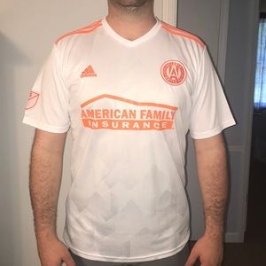 NWOT Adidas Atlanta United soccer jersey